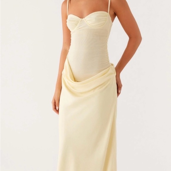 Peppermayo Dresses & Skirts - Elegant yellow romy Dress